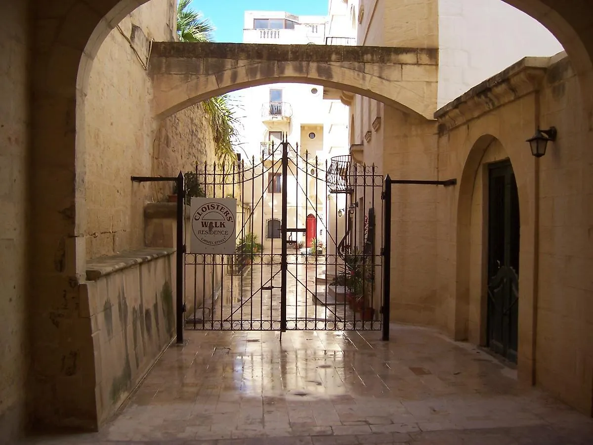 Cloister'S Walk Hotel Saint Julian's Apartment